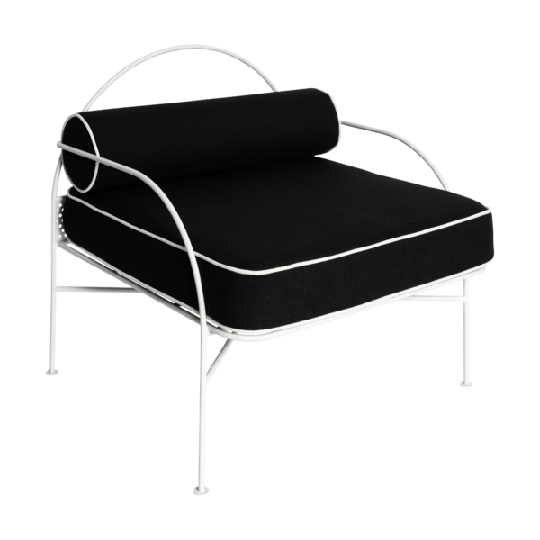 HS-Nov-36 Amalfi Single Lounge - White With Black Cushion